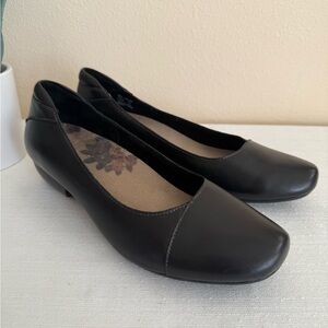 TAOS Black lWomen's Shoes